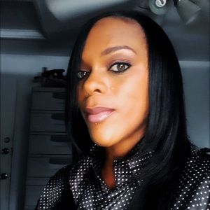 Meet your Posher, Aisha